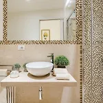 Apartment Casa Vera, Exquisite 2 Bedrooms 2 Baths With Garden, A/c, Close To Parking *