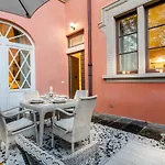 Apartment Casa Vera, Exquisite 2 Bedrooms 2 Baths With Garden, A/c, Close To Parking Lucca