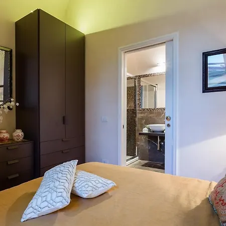 Lejlighed Casa Vera, Exquisite 2 Bedrooms 2 Baths With Garden, A/c, Close To Parking Lucca