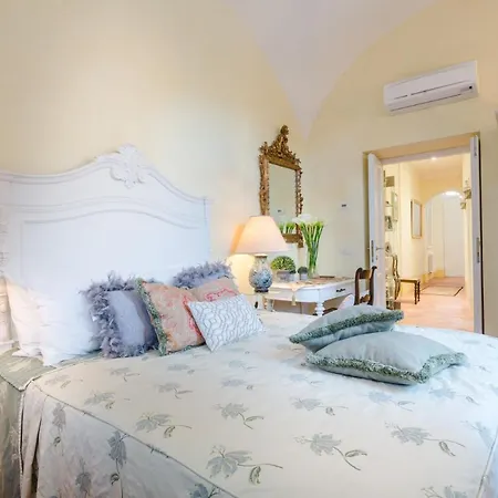 Appartement Casa Vera, Exquisite 2 Bedrooms 2 Baths With Garden, A/c, Close To Parking *