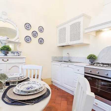 Casa Vera, Exquisite 2 Bedrooms 2 Baths With Garden, A/c, Close To Parking Appartement Lucques