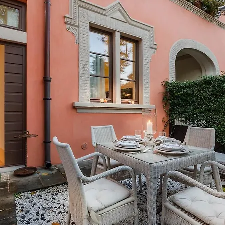 Casa Vera, Exquisite 2 Bedrooms 2 Baths With Garden, A/c, Close To Parking Lejlighed *