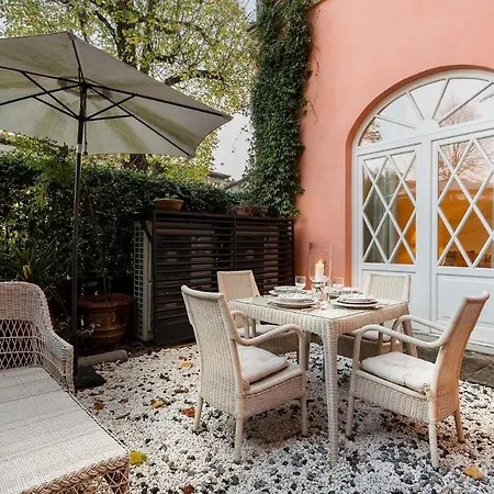 Casa Vera, Exquisite 2 Bedrooms 2 Baths With Garden, A/c, Close To Parking Lejlighed Lucca