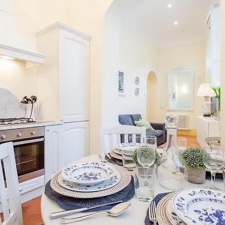 Apartamento Casa Vera, Exquisite 2 Bedrooms 2 Baths With Garden, A/c, Close To Parking